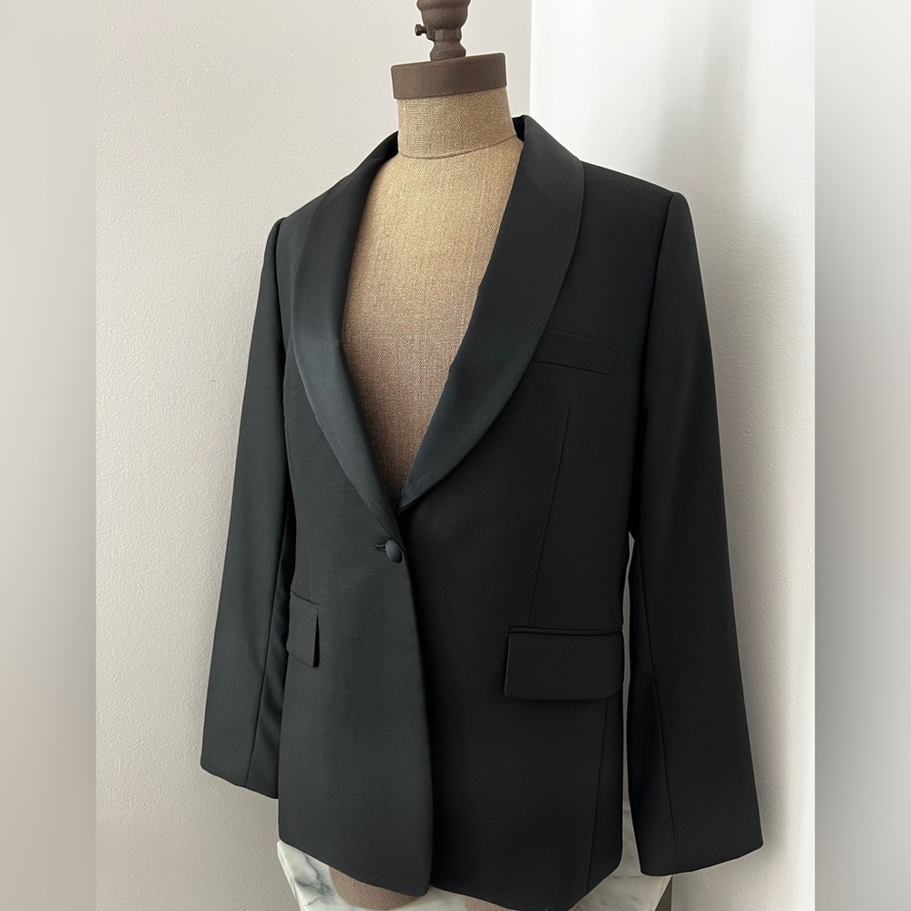 Banana Republic Italian Wool Blazer - Size 6 - NWT
